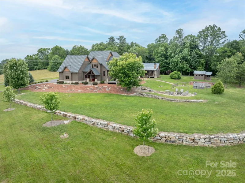 4862 Pinnacle Mountain Road, Zirconia, North Carolina, United States. - Photo 28