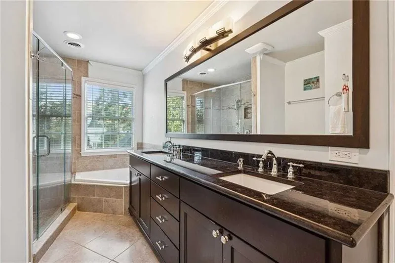 2010 Rivermeade Way, Atlanta, GA, 30327, USA, Atlanta, Georgia, United States. - Photo 45