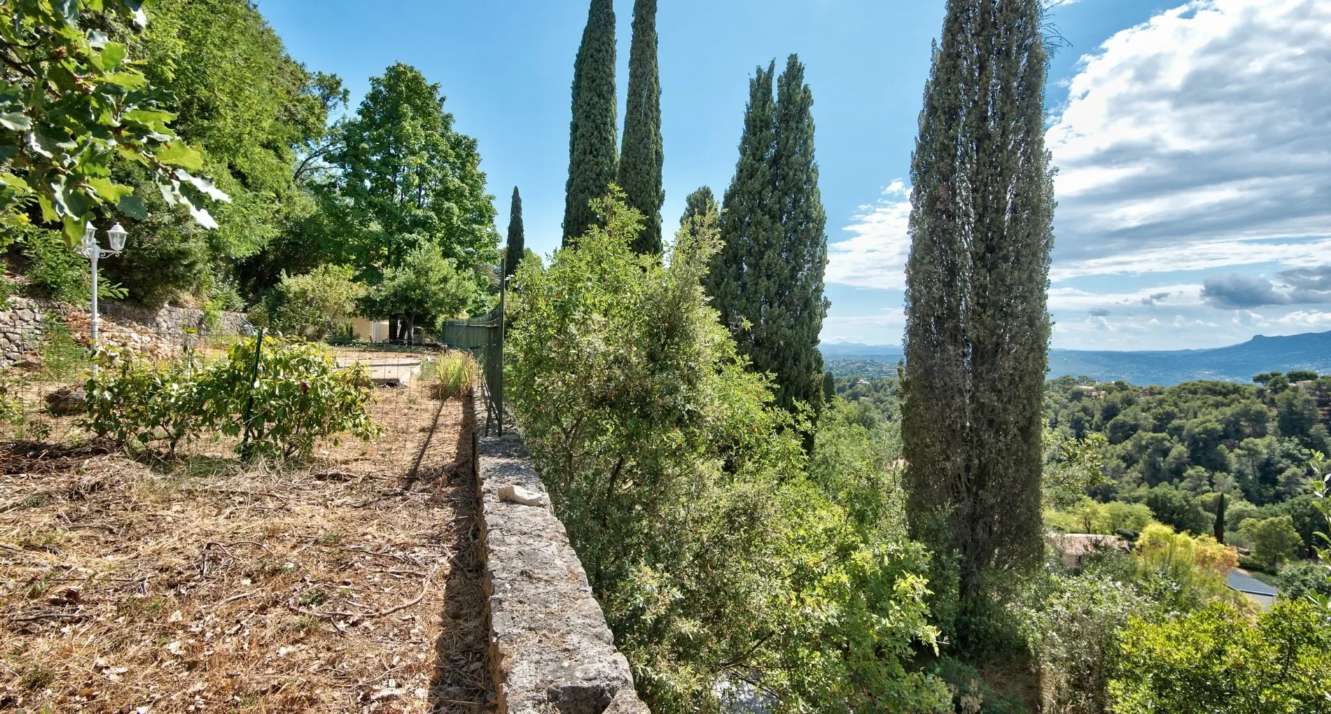 ASPREMONT - FLAT LAND BUILDABLE OF 11 600SQM FOR SALE - BEAUTIFUL OPEN VIEW - IDEAL REAL ESTATE DEVE