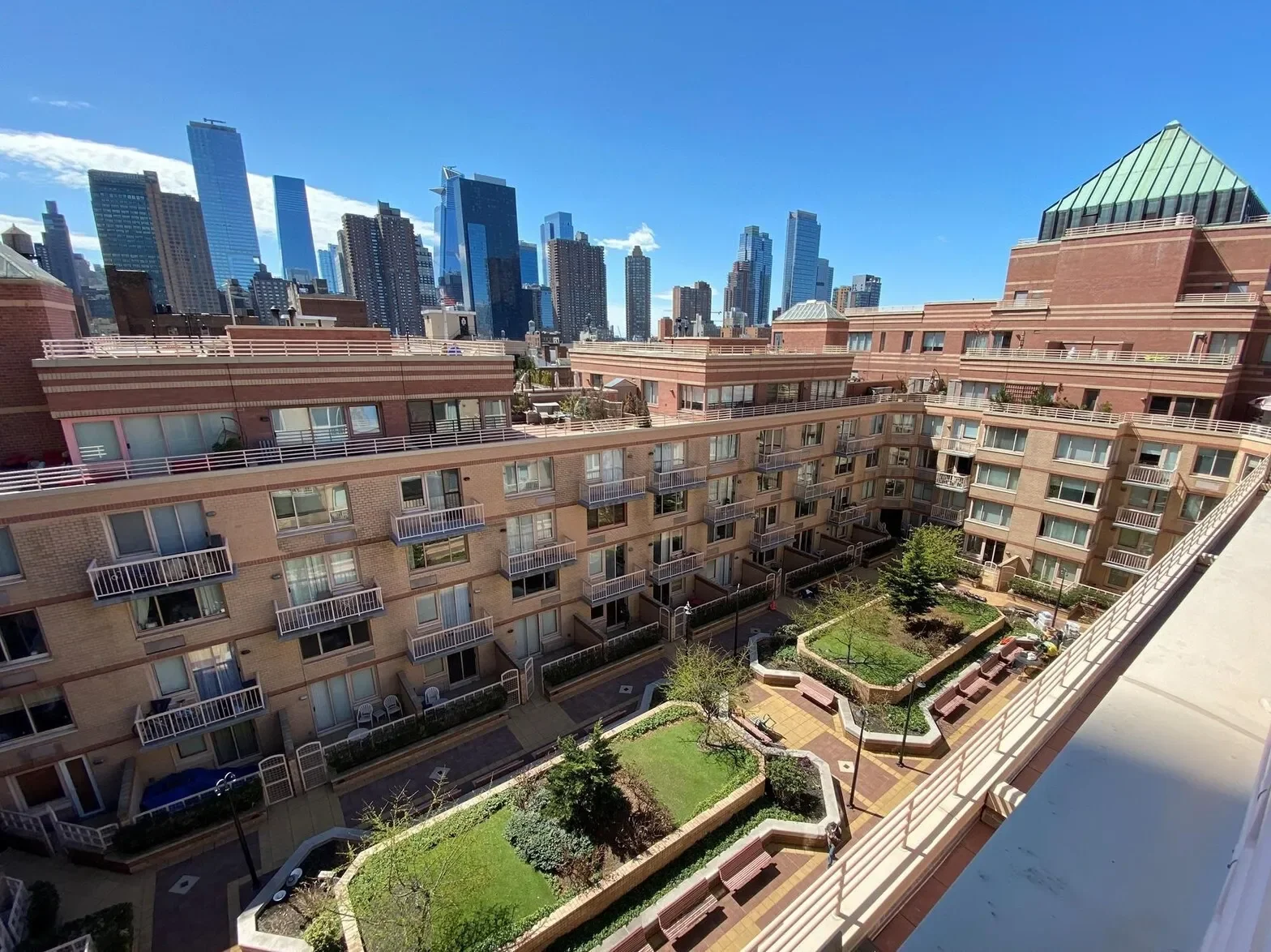 393 West 49th Street #5DD, New York, New York, United States. - Hero Image