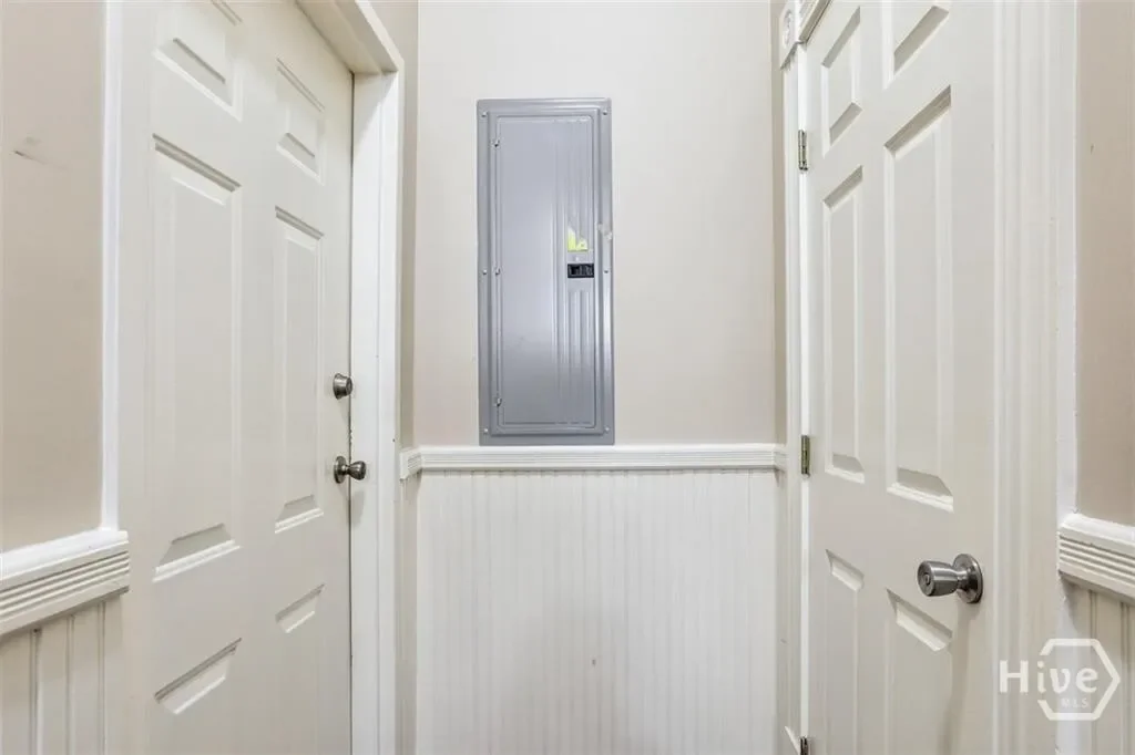 546 548 E Huntingdon Street, Savannah, Georgia, United States. - Photo 3