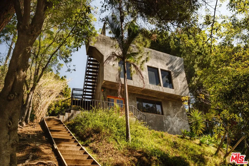 7017 Senalda Road, Los Angeles, California, United States. - Photo 18