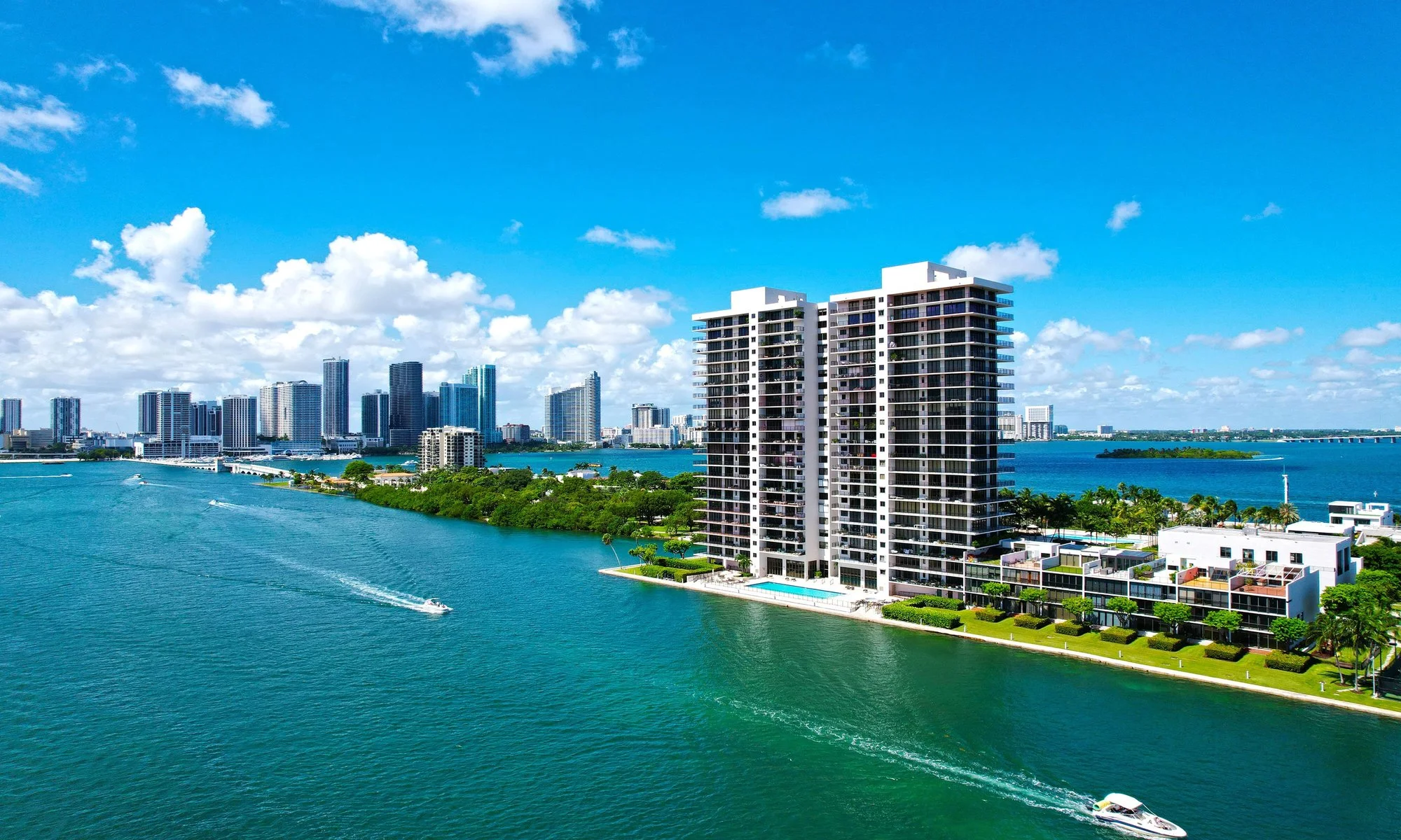 1000 Venetian Way , Miami Beach, FL 33139, Miami Beach, Florida, United States. - Photo 18