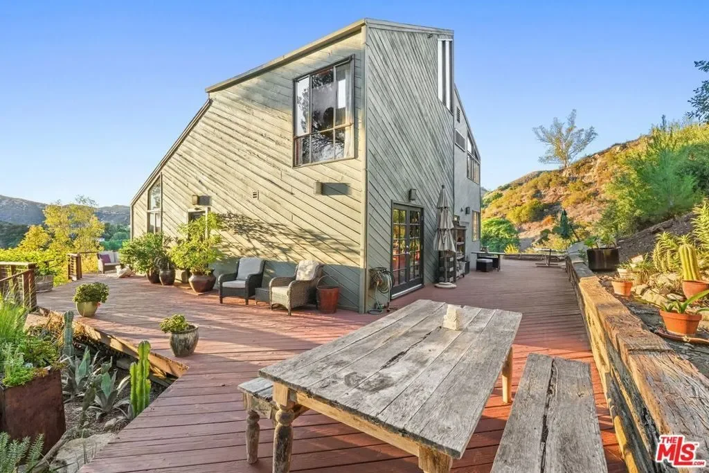 2158 Topanga Skyline Drive, Topanga, California, United States. - Photo 1