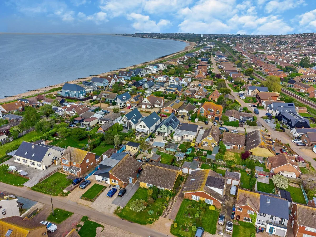 Allan Road, Whitstable, CT5, Seasalter, England, United Kingdom. - Photo 3