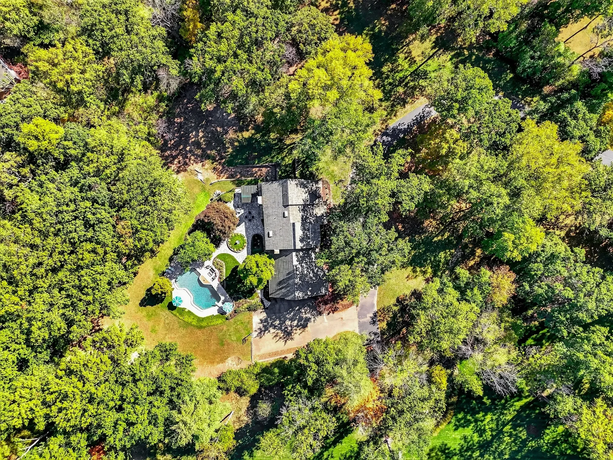 73 Overhills Drive , Ladue, MO 63124, Ladue, Missouri, United States. - Photo 40
