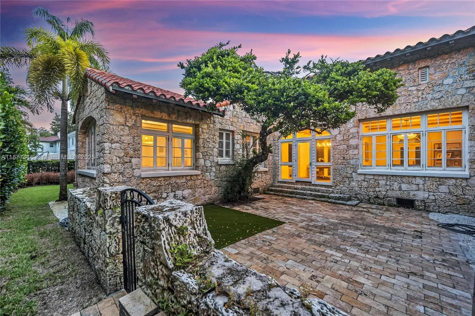 3903 Granada Blvd, Coral Gables, Florida, United States. - Photo 45