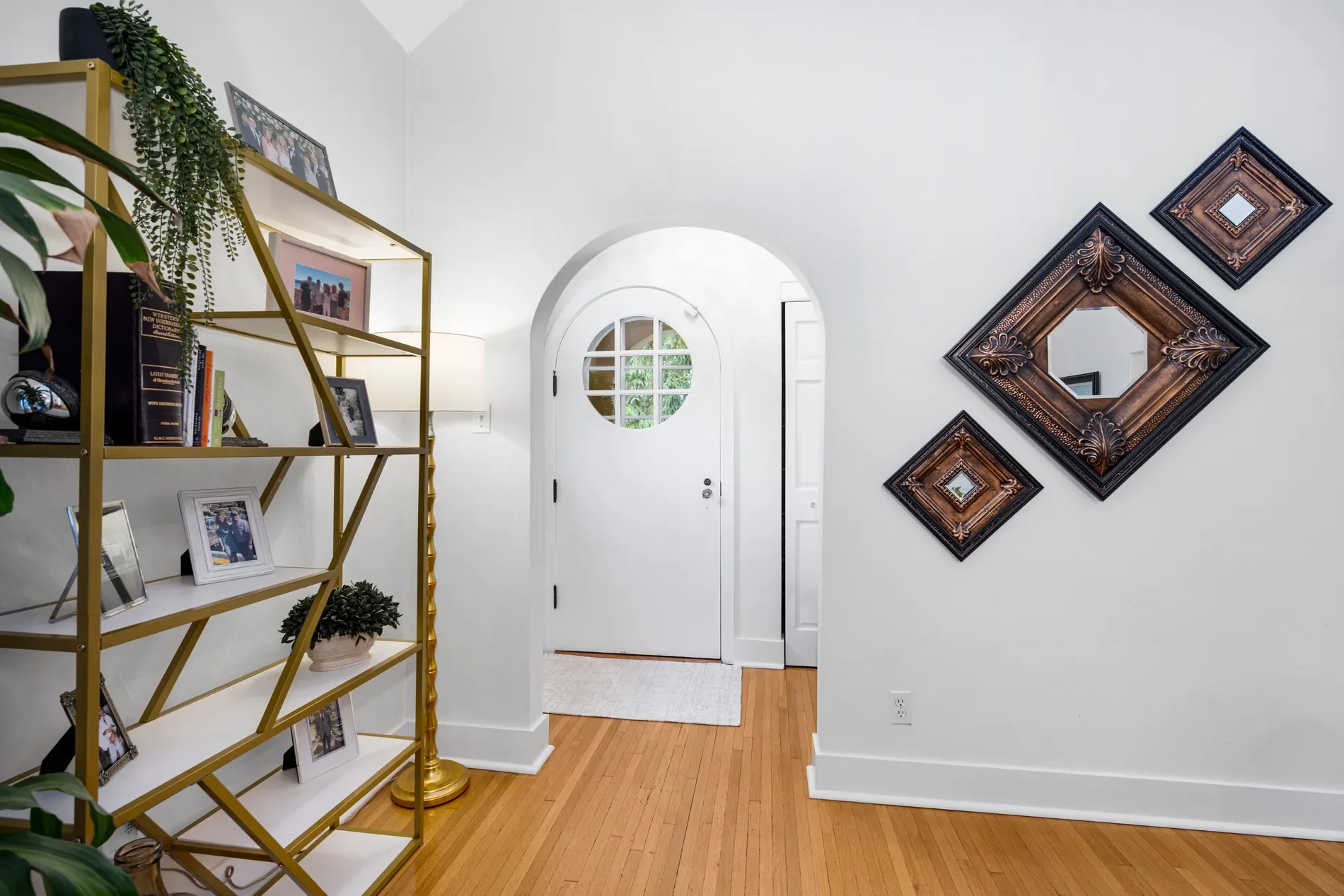 317 E Walnut Street , Hinsdale, IL 60521, Hinsdale, Illinois, United States. - Photo 29