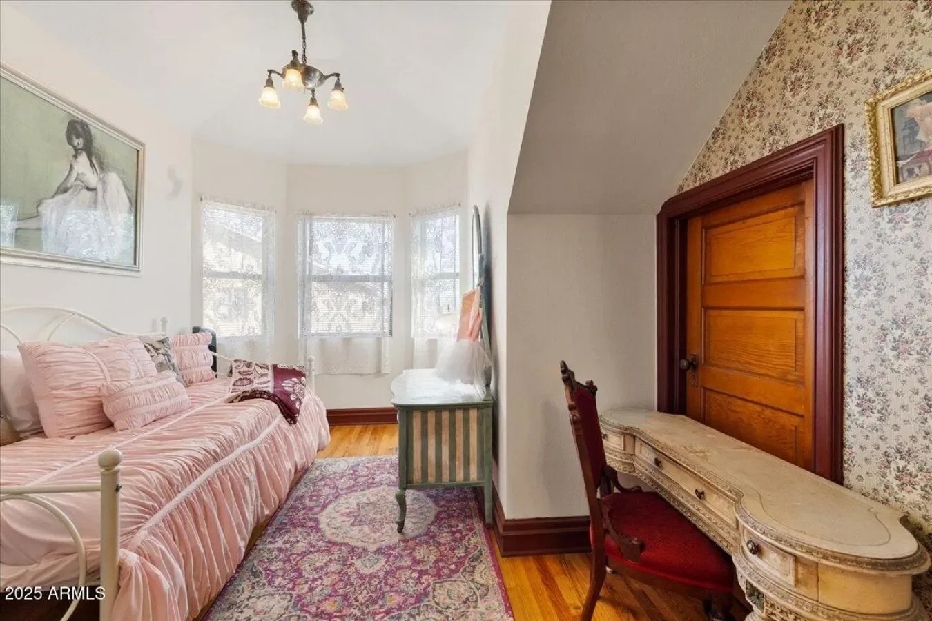 111 S Mount Vernon Avenue, Prescott, Arizona, United States. - Photo 18