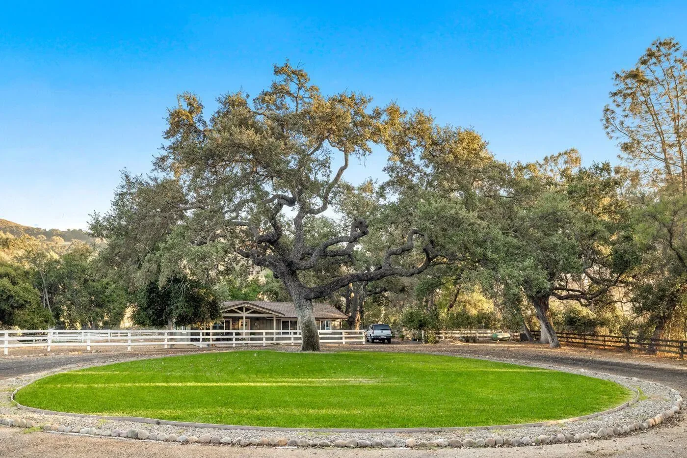 1750 Rambling Oaks Road, Santa Ynez, California, United States. - Photo 30