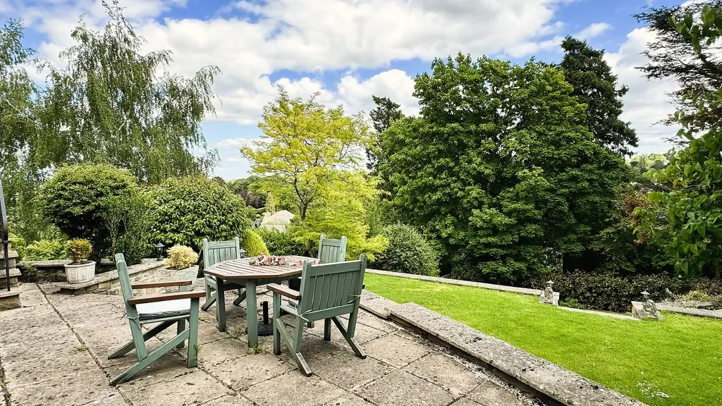 Hall  Drive, Bramhope, Bramhope, England, United Kingdom. - Photo 33