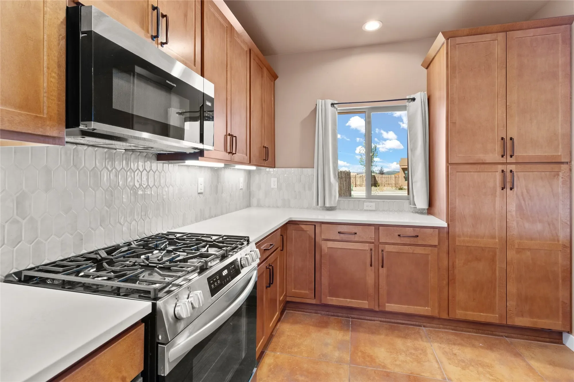 7609 Arroyo Oeste Lane , Santa Fe, NM 87507, Santa Fe, New Mexico, United States. - Photo 18