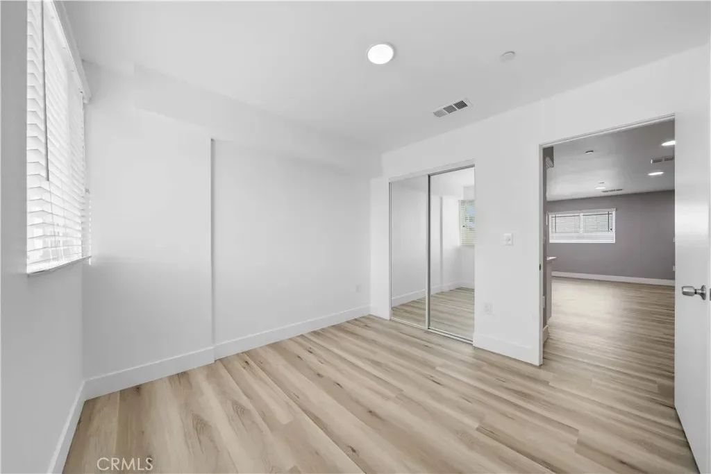 3721 S San Pedro Street, Los Angeles, California, United States. - Photo 9