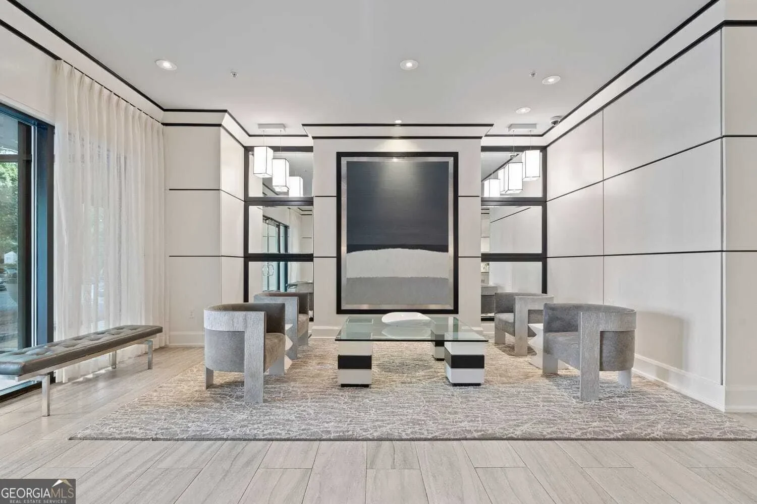 2828 Peachtree Road NW, Atlanta, Georgia, United States. - Photo 55
