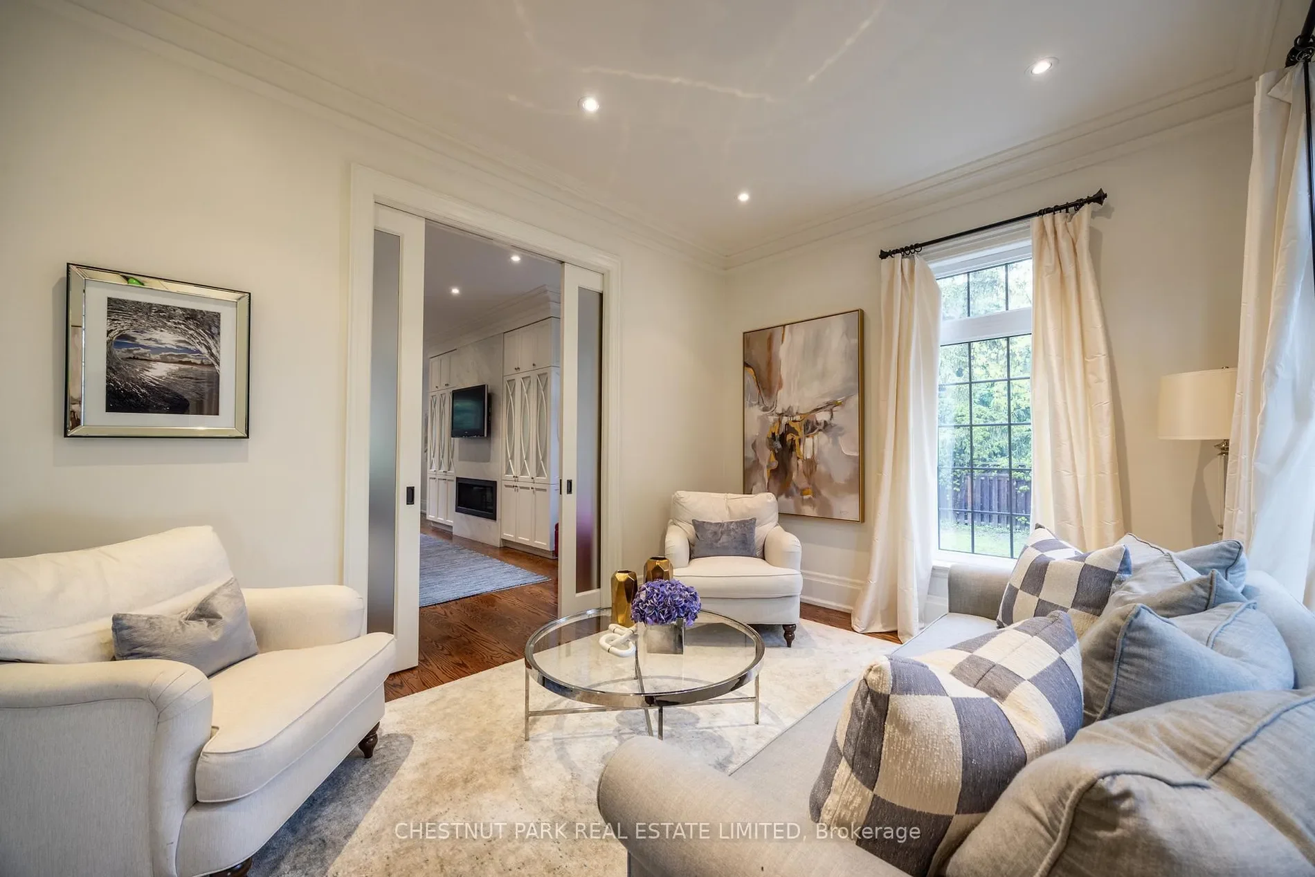 Gallery photo 10
