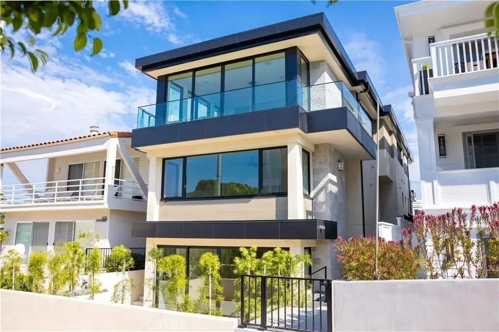 404 16th Street, Manhattan Beach, California, United States. - Photo 49