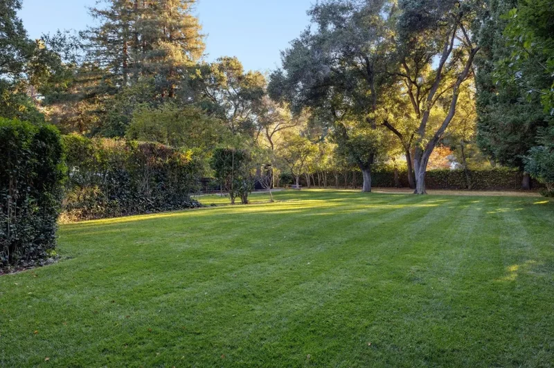 243 Selby Lane, Atherton, California, United States. - Photo 38