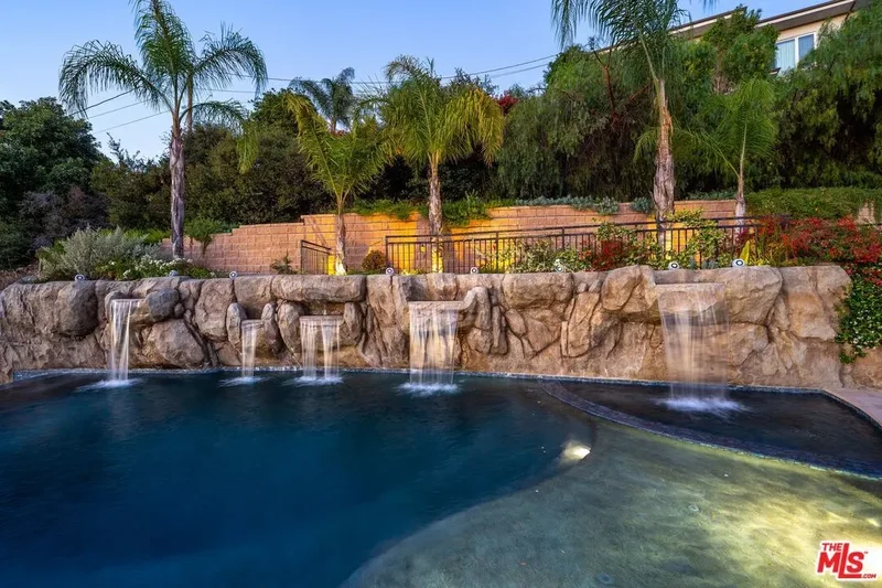 24410 Mulholland Hwy, Calabasas, CA 91302, Hidden Hills, California, United States. - Photo 14
