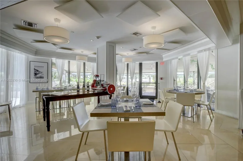 1111 Crandon Blvd A404, Key Biscayne, FL, 33149, USA, Key Biscayne, Florida, United States. - Photo 11