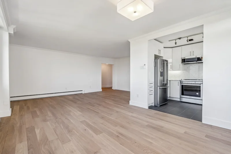 581 Avenue Rd  1005, Toronto, ON M4V 2K4, Toronto, Ontario, Canada. - Photo 21