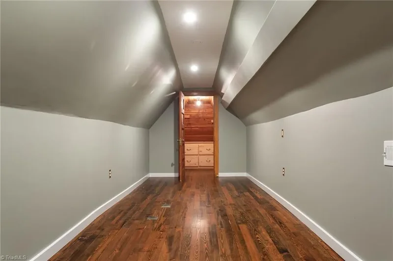 301 Fisher Park Circle, Greensboro, North Carolina, United States. - Photo 40