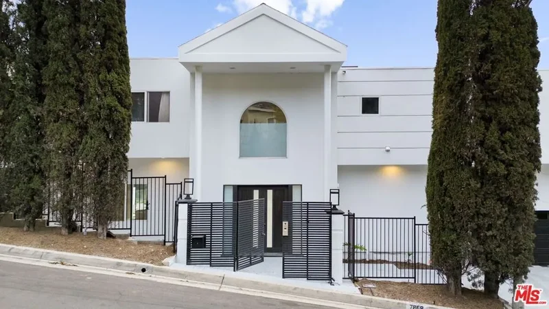 7868 Electra Drive, Los Angeles, California, United States. - Photo 39