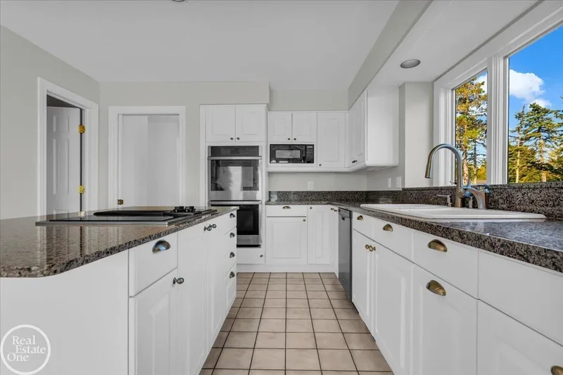 770 N Riverside, Saint Clair, MI, 48079, USA, Saint Clair, Michigan, United States. - Photo 94