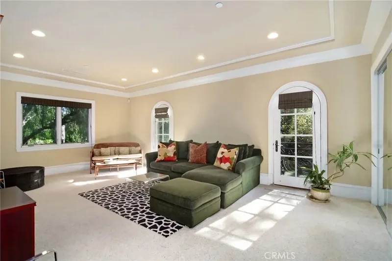 18933 La Montana Place, Los Angeles, California, United States. - Photo 49