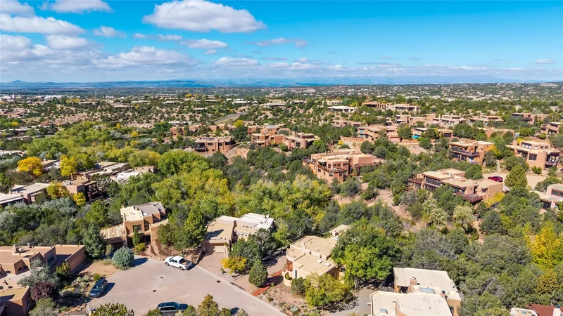 761 Aspen Compound, Santa Fe, NM 87501, Santa Fe, New Mexico, United States. - Photo 26