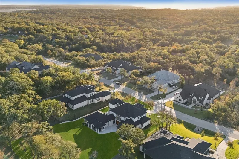 4120 Ridgecrest Drive, Lewisville, Texas, United States. - Photo 23