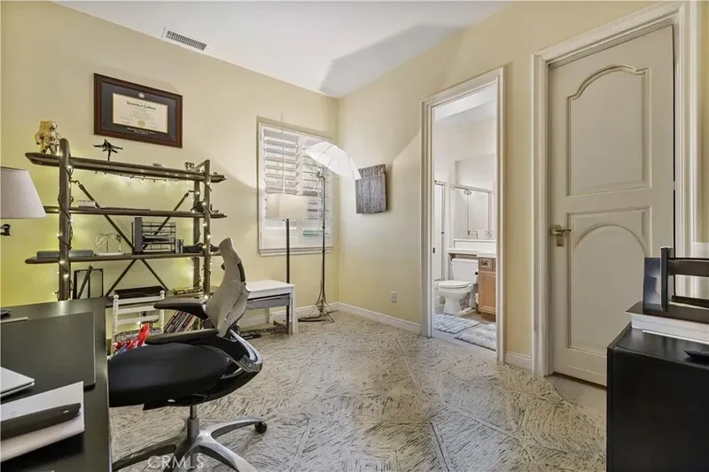 4959 Shady Trail, Simi Valley, California, United States. - Photo 24