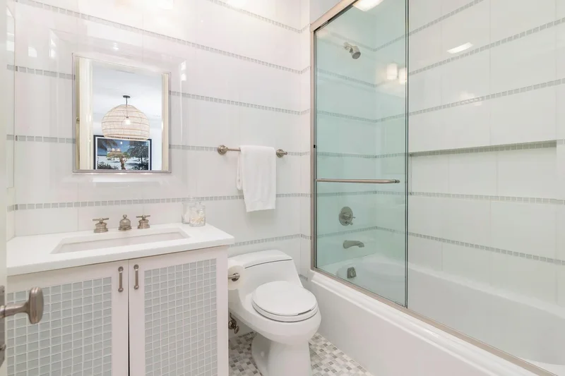 583 N Lake Way, Palm Beach, Florida, United States. - Photo 19