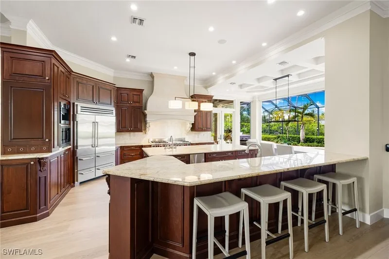 Single Family Residence in Naples