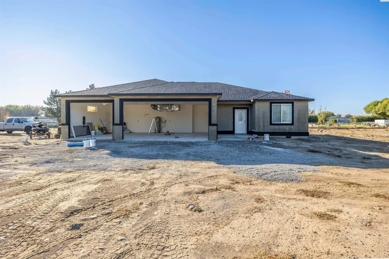 205505 E Finley Rd, Kennewick, WA 99337, Kennewick, Washington, United States. - Photo 19
