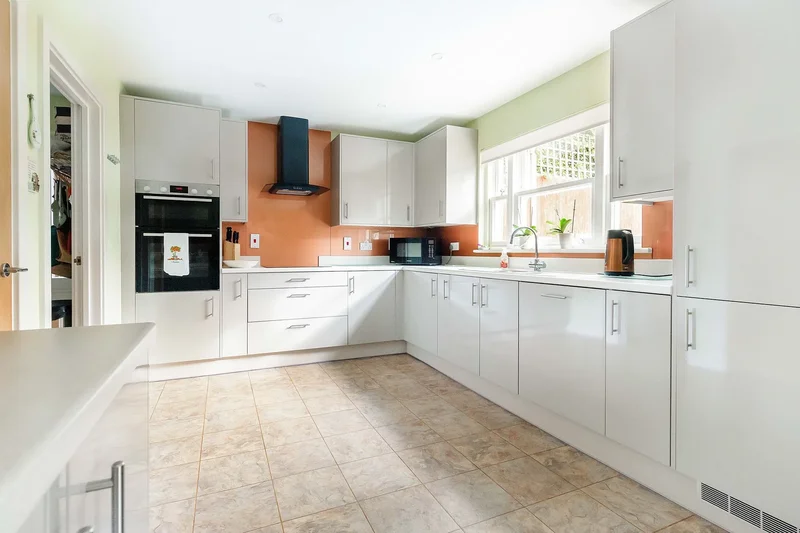 1 Juziers Drive, East Hoathly, Lewes, BN8 6AE, East Hoathly, England, United Kingdom. - Photo 5