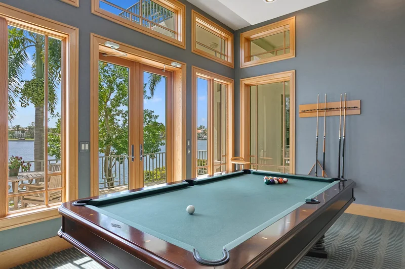 950 Monterey Point NE, St Petersburg, FL 33704, St. Petersburg, Florida, United States. - Photo 6