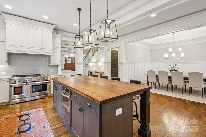 2221 Kenmore Avenue, Charlotte, NC 28204, Charlotte, North Carolina, United States. - Photo 36