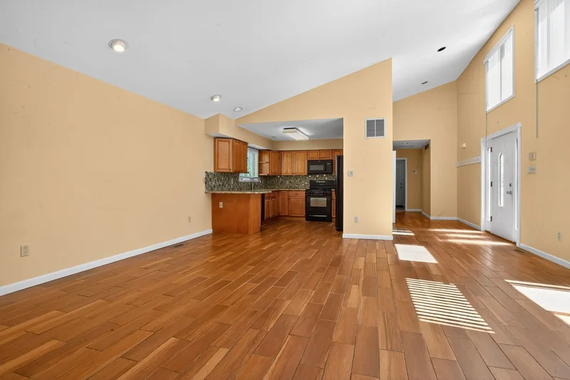 1 Seaside Court , Margate City, NJ 08402, Margate City, New Jersey, United States. - Photo 12