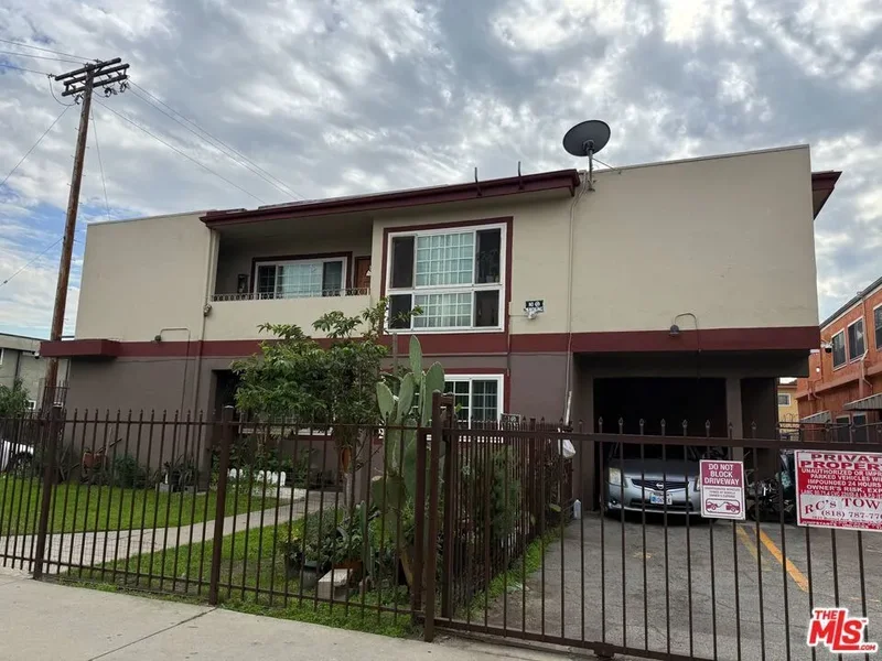 6945 Hinds Avenue, Los Angeles, California, United States. - Photo 4