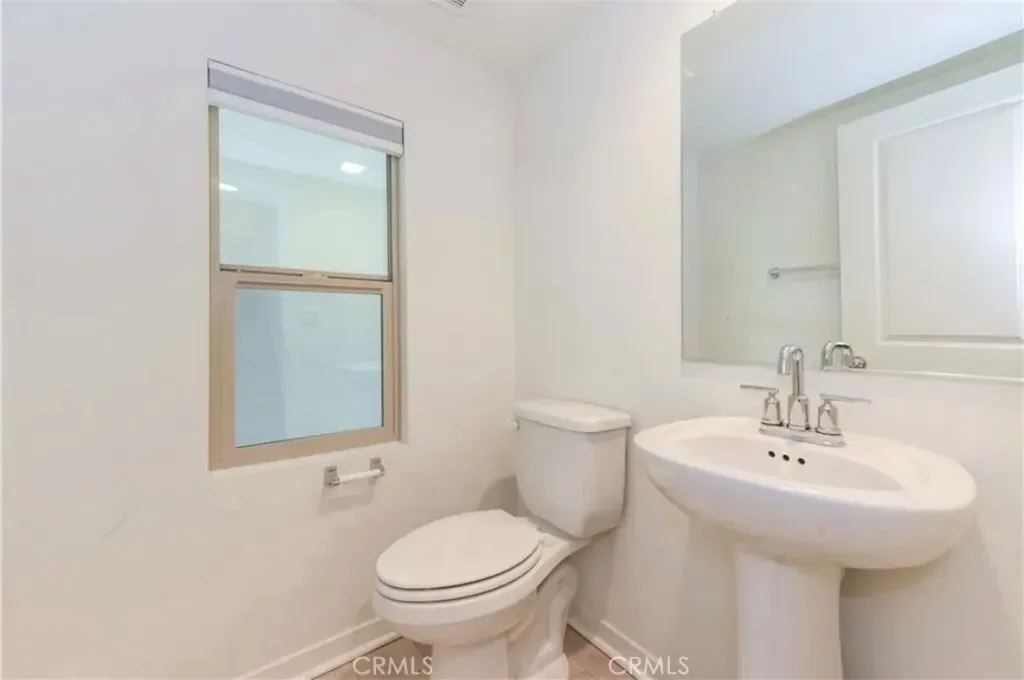175 Frame, Irvine, California, United States. - Photo 12