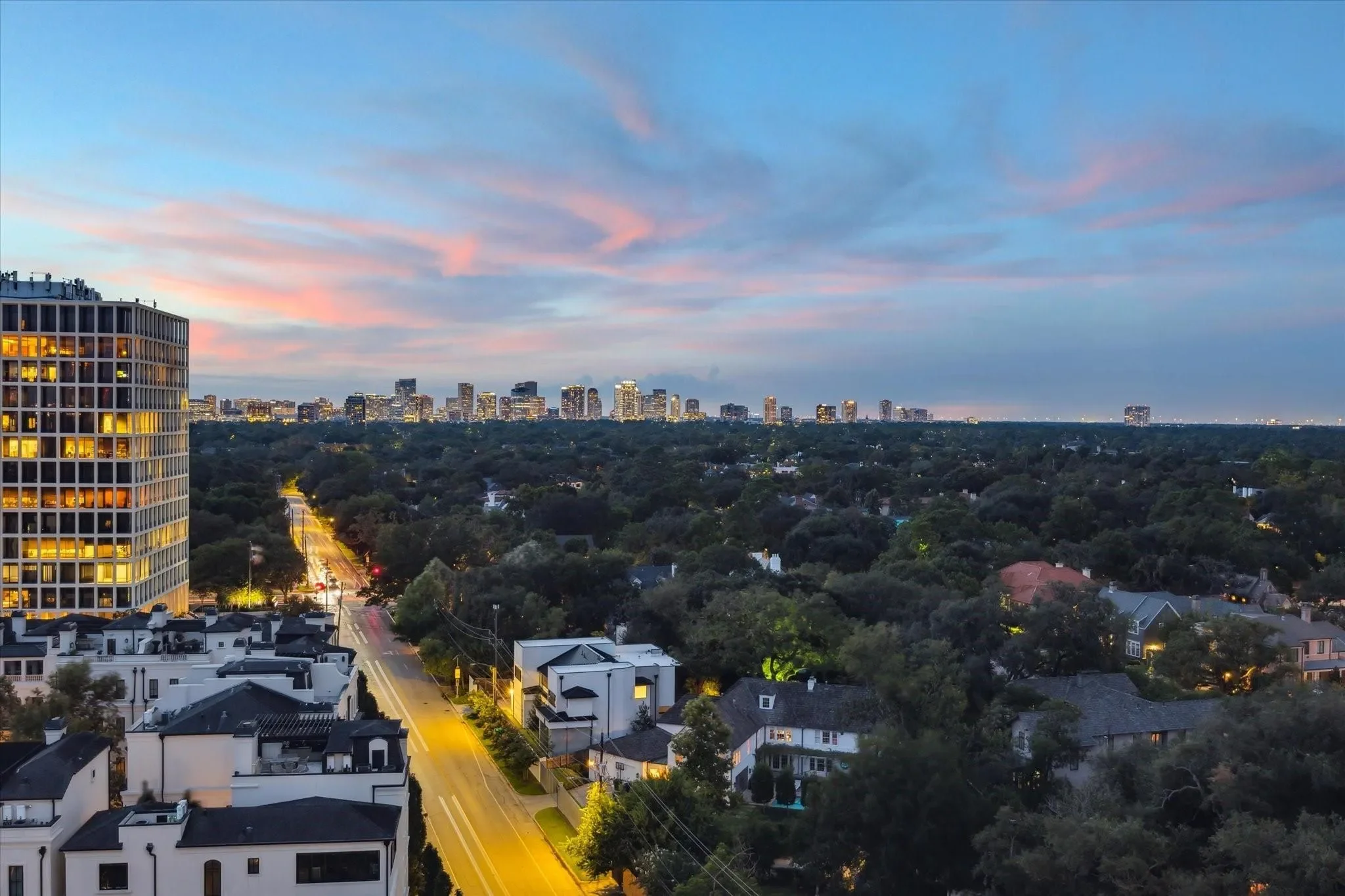 2323 San Felipe Street 1101, Houston, Texas, United States. - Photo 16