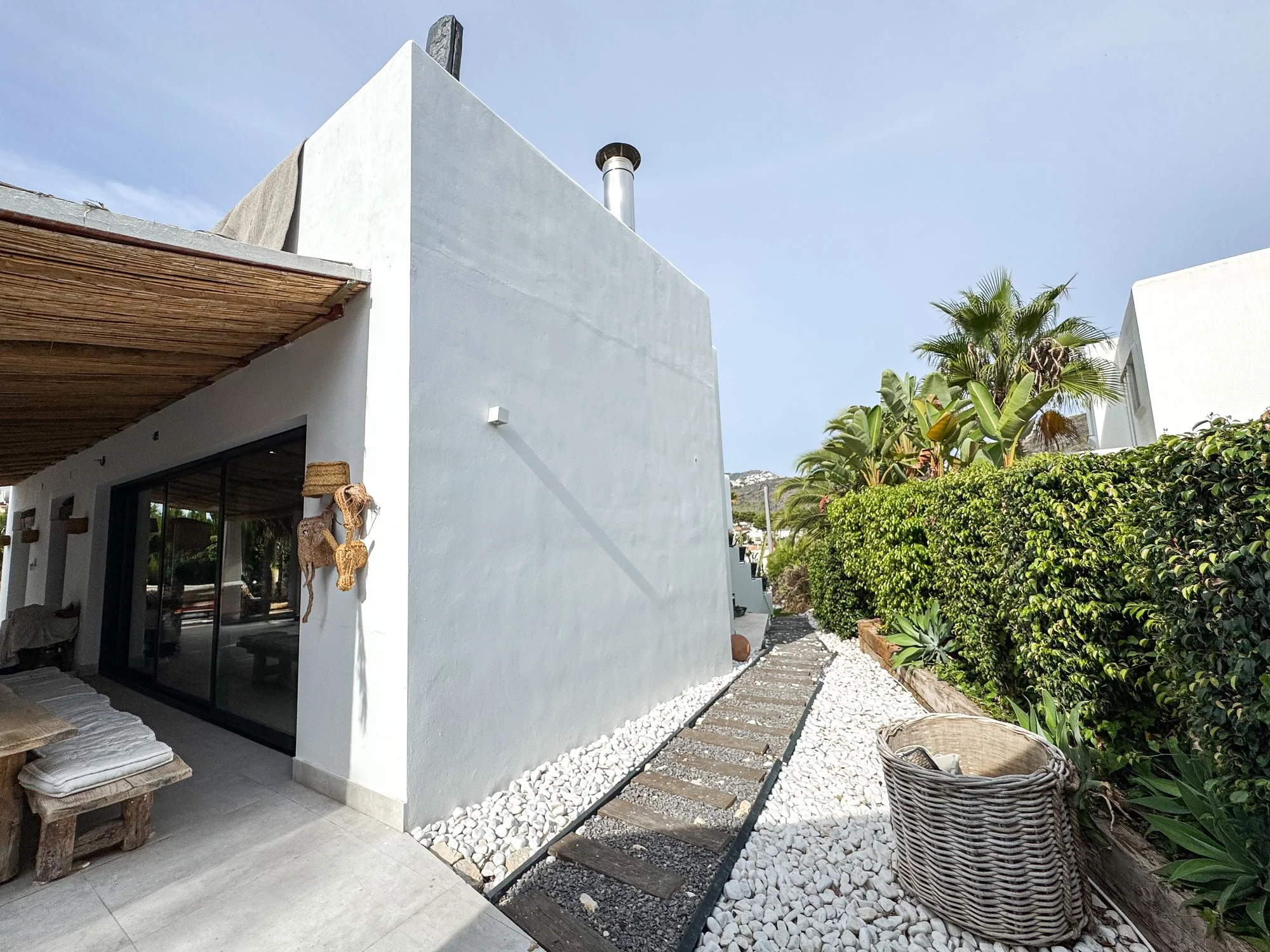 Exterior photo 11