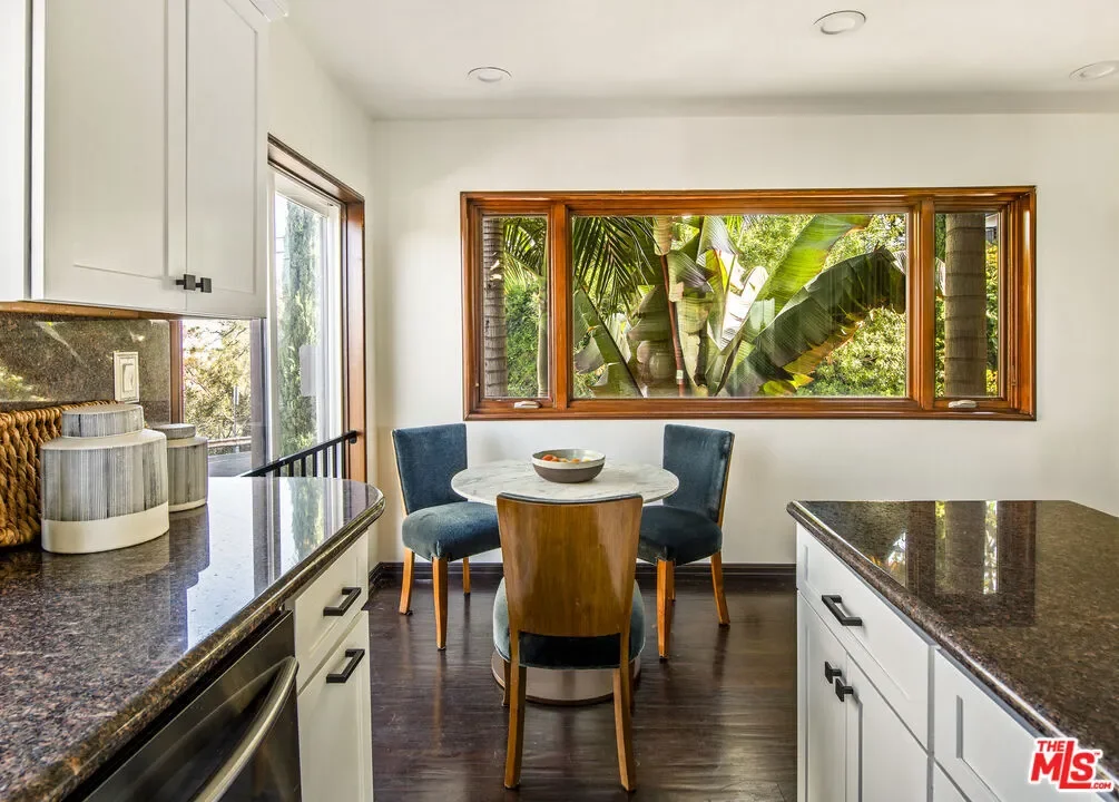 2125 Kew Drive, Los Angeles, California, United States. - Photo 24