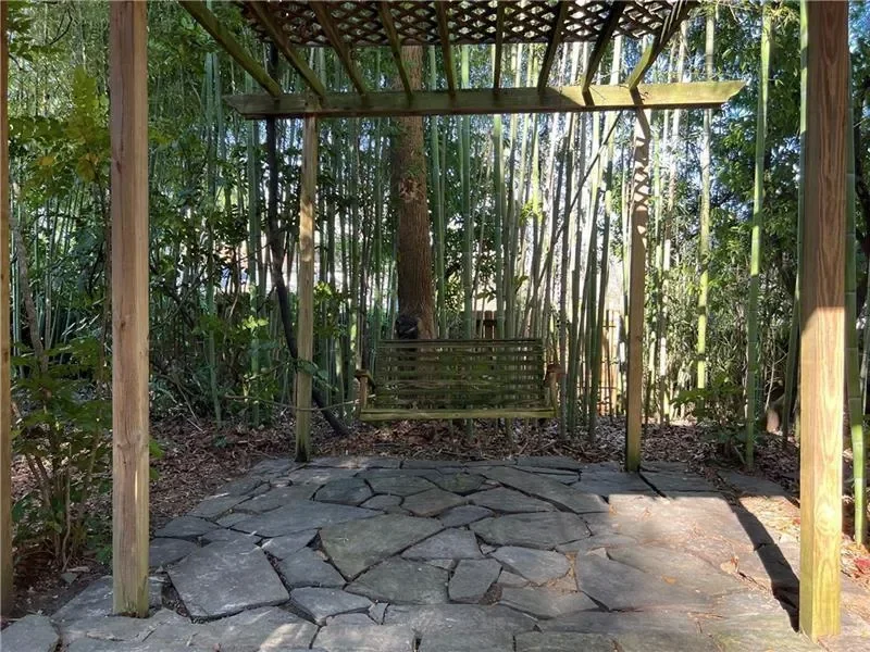 284 Lakeview Avenue NE, Atlanta, Georgia, United States. - Photo 10