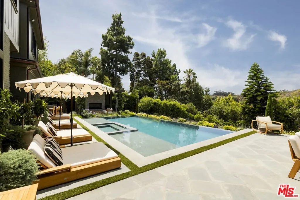 1529 Amalfi Drive, Los Angeles, California, United States. - Photo 37