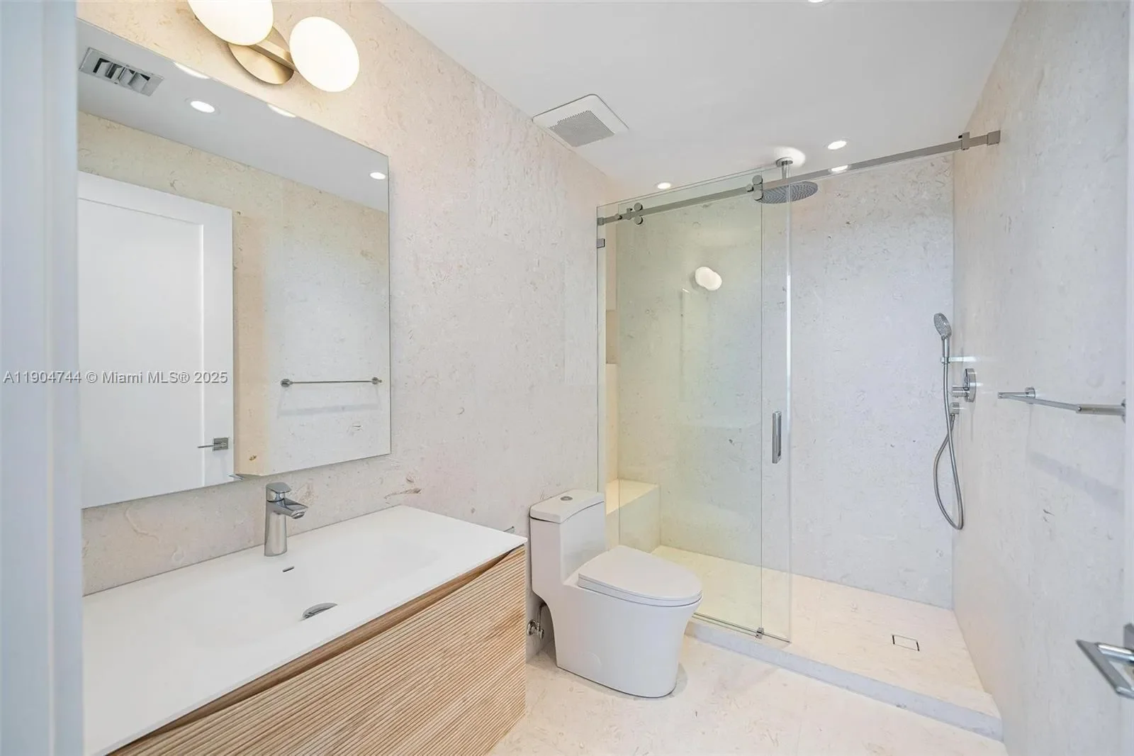 Gallery photo 12