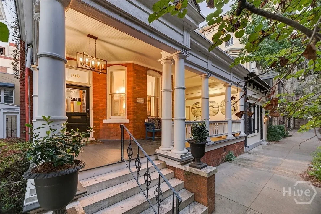 106 E Harris Street, Savannah, Georgia, United States. - Photo 7