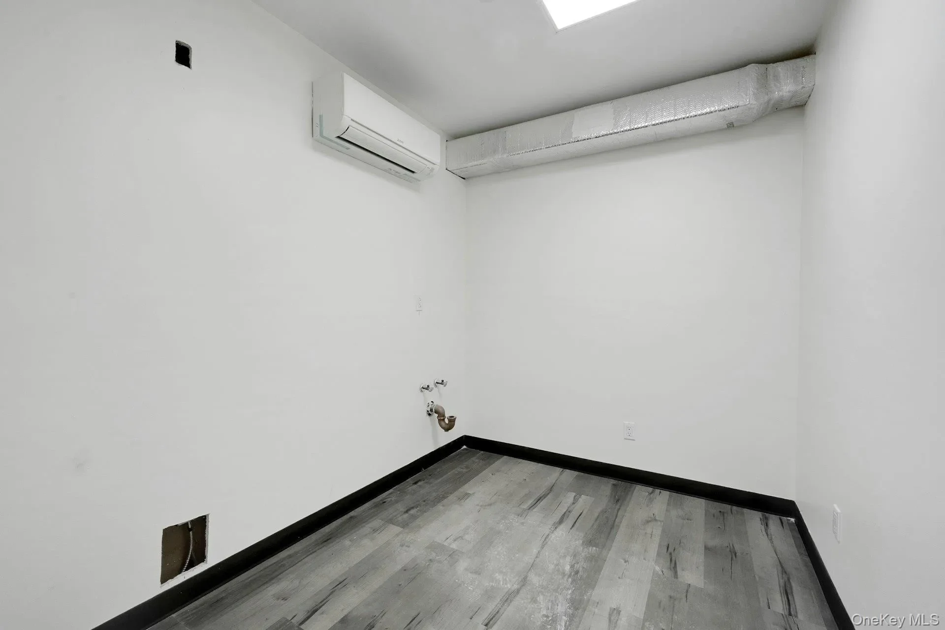 1636 E 172nd Street, New York, New York, United States. - Photo 21
