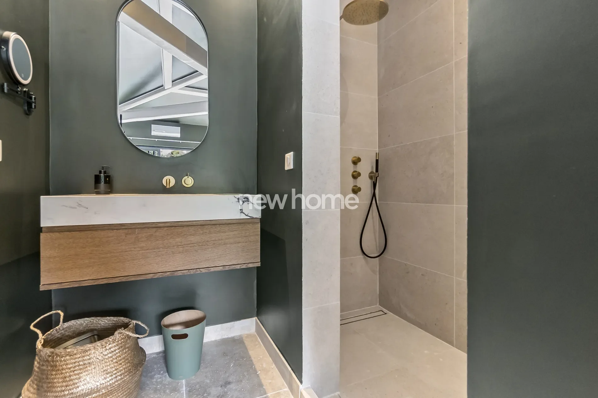 Gallery photo 2