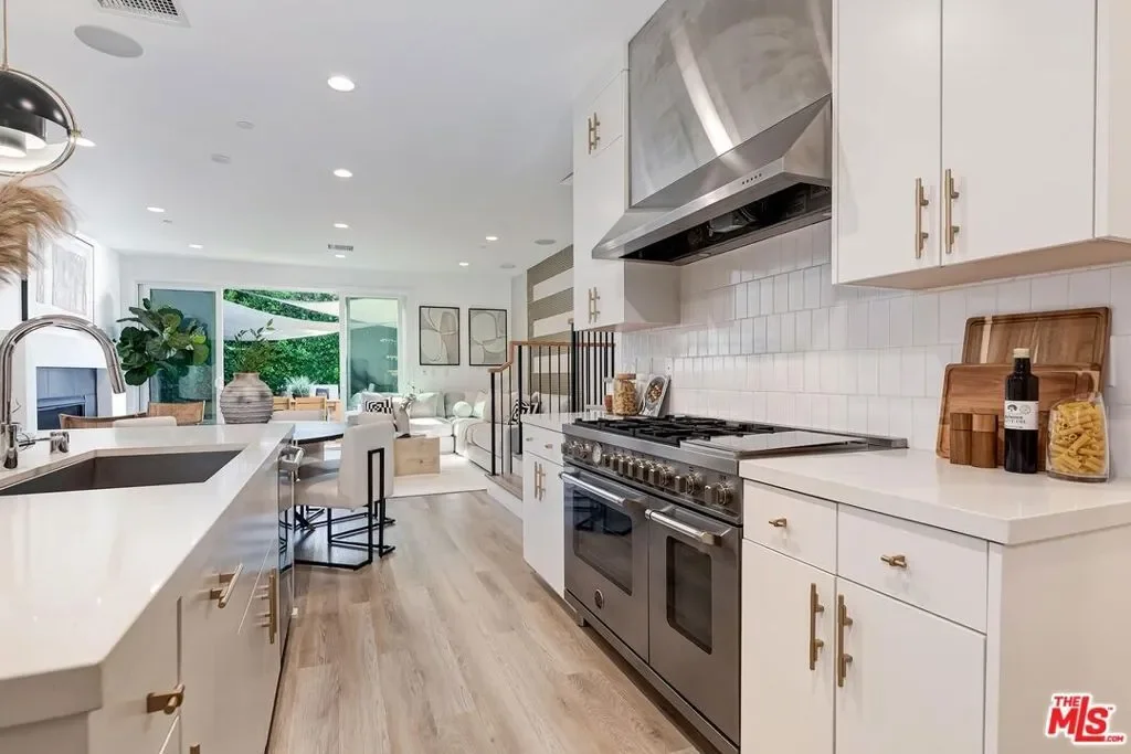 1467 Cardiff Avenue, Los Angeles, California, United States. - Photo 10